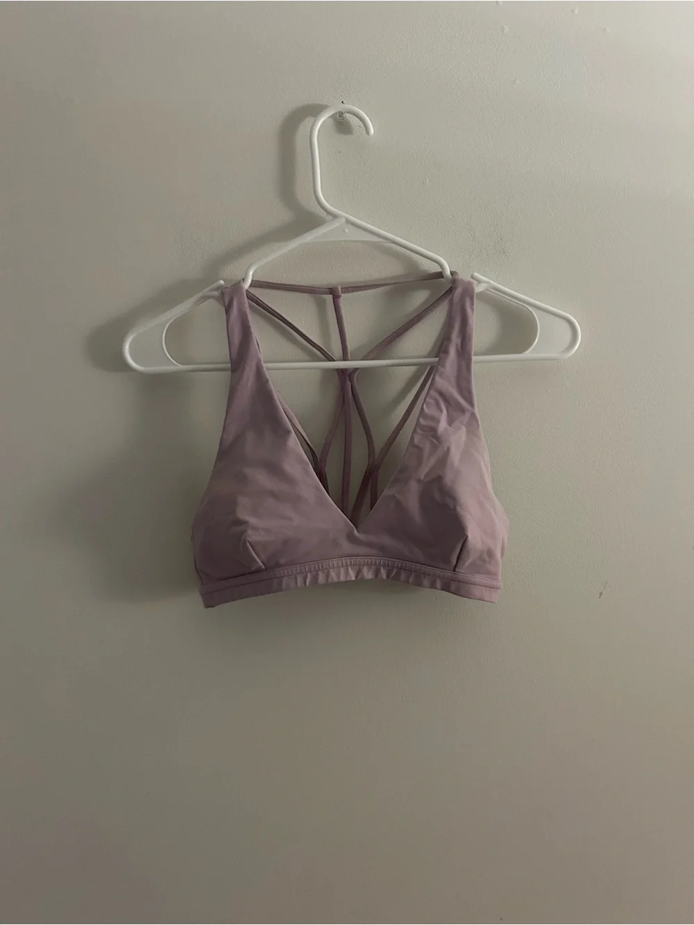 lululemon athletica Mauve Strappy V-Neck Sports Bra - Picture 1 of 4